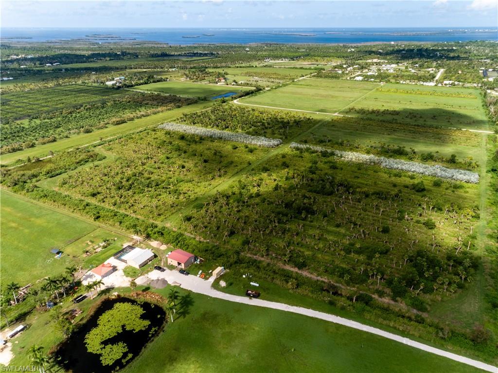 KREAMERS SUBD - Land