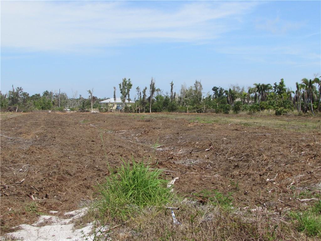 KREAMERS SUBD - Land