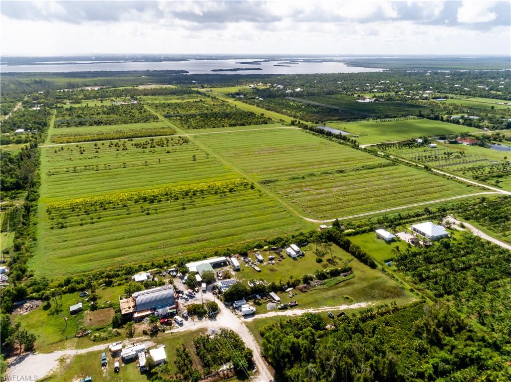 KREAMERS SUBD - Land
