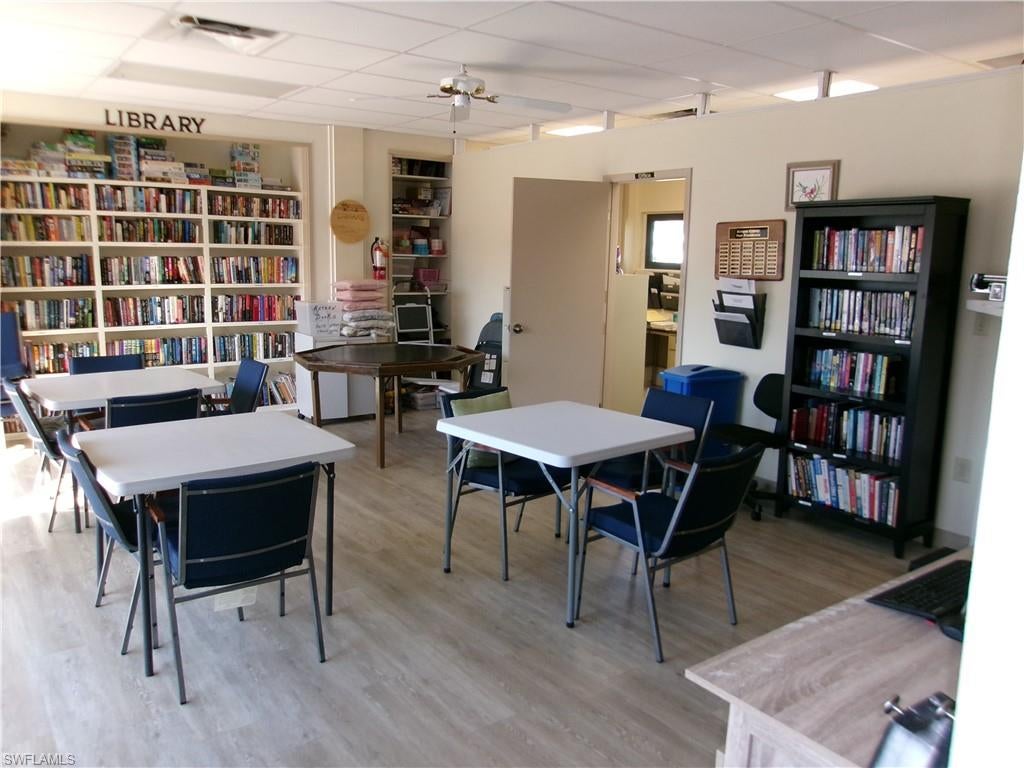 RIVIERA COLONY - Residential