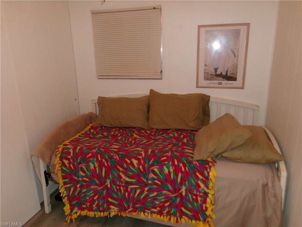 RIVIERA COLONY - Residential