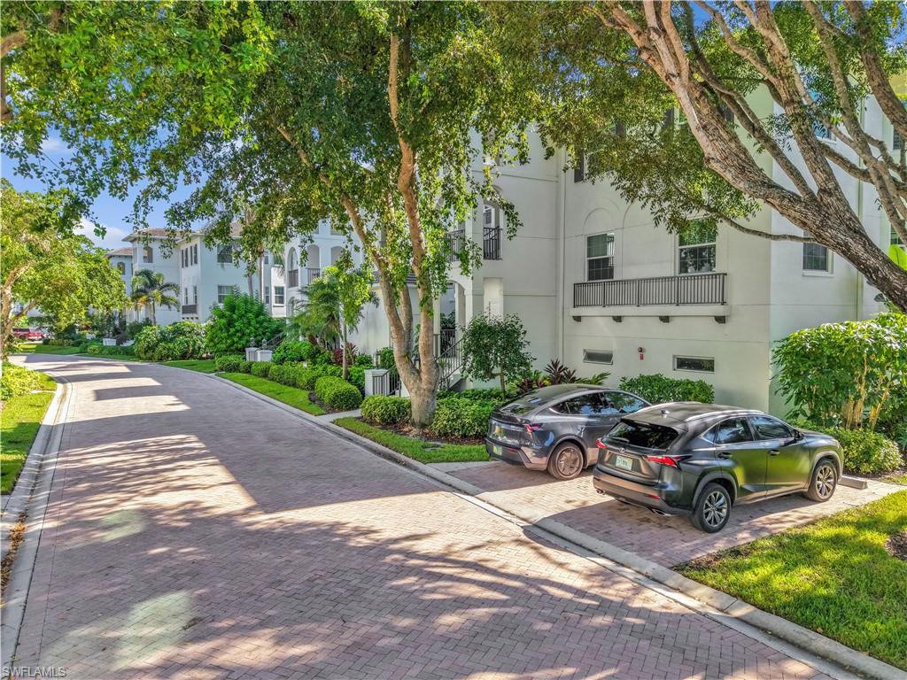 BREAKWATER - Residential