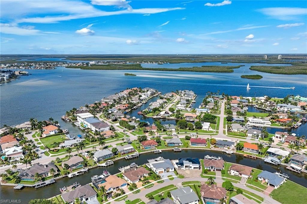 MARCO ISLAND - Residential