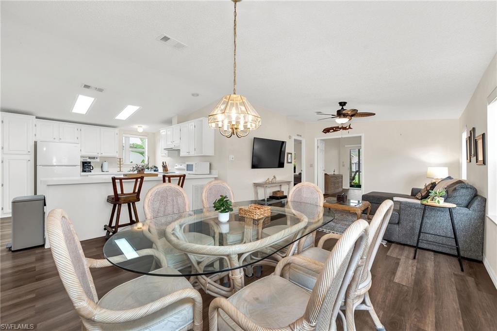 CAROUSEL COVE - Residential