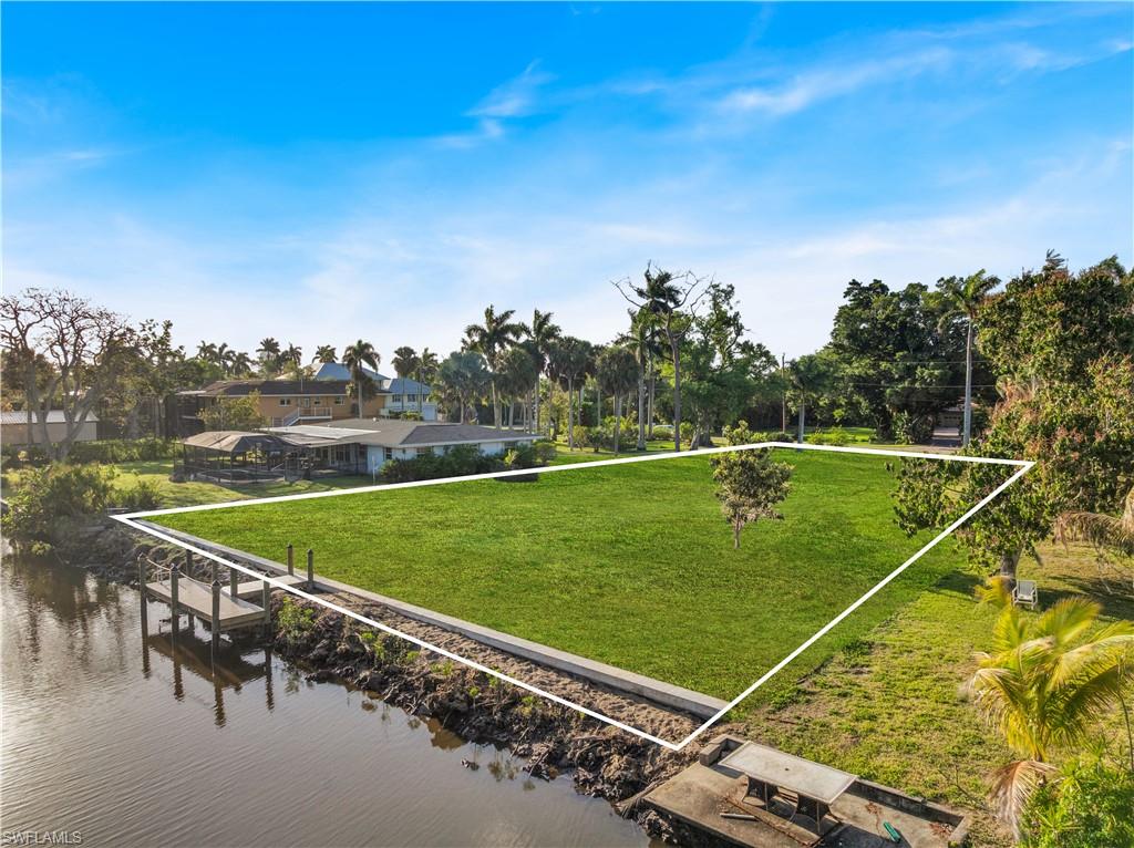RIVER MANOR - Land