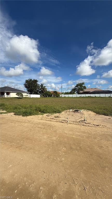 CAPE CORAL - Land