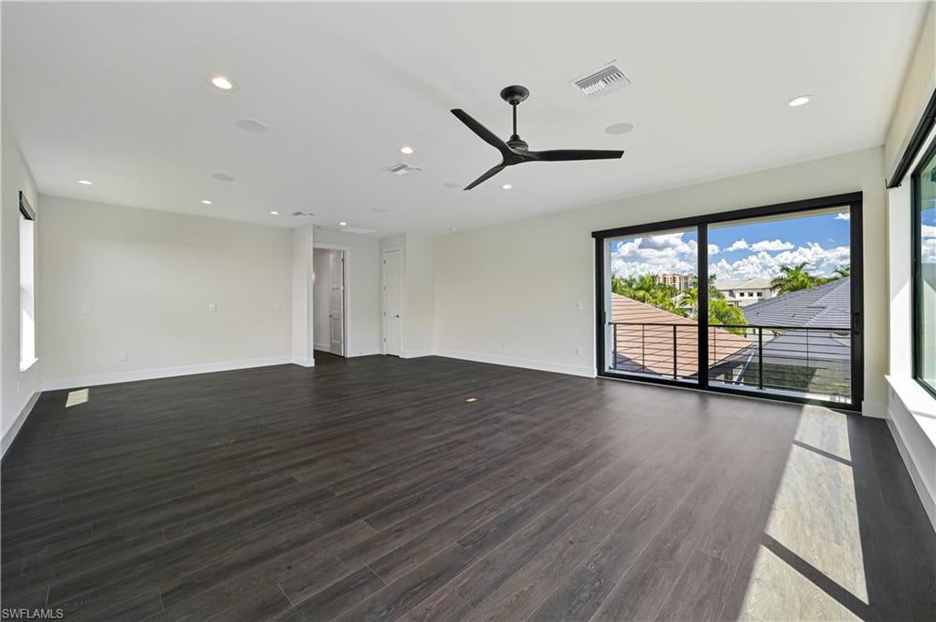 TARPON ESTATES - Residential