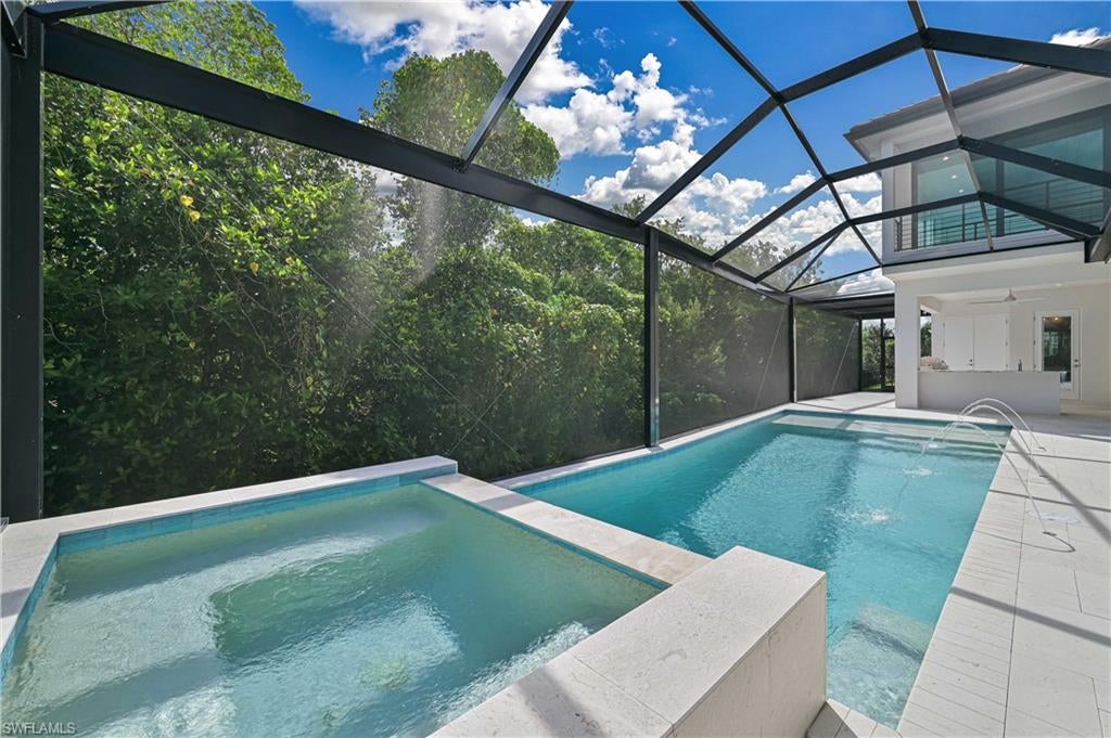 TARPON ESTATES - Residential