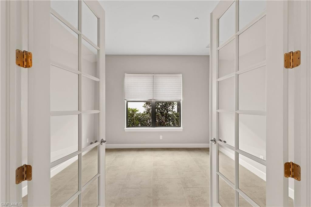 PEBBLE POINTE - Residential
