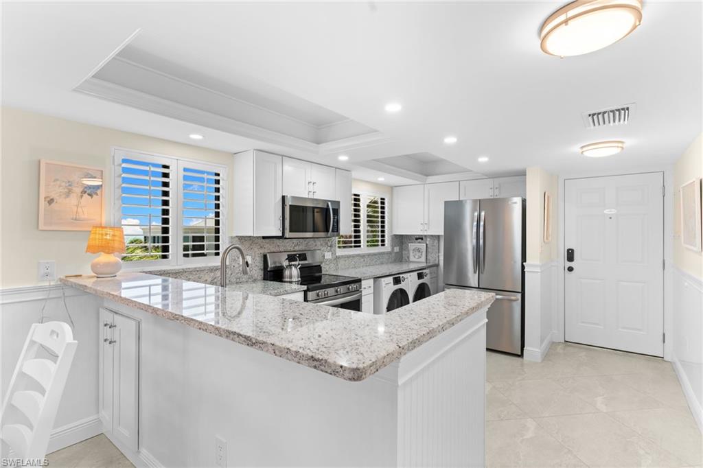SANDALFOOT CONDOMINIUM - Residential