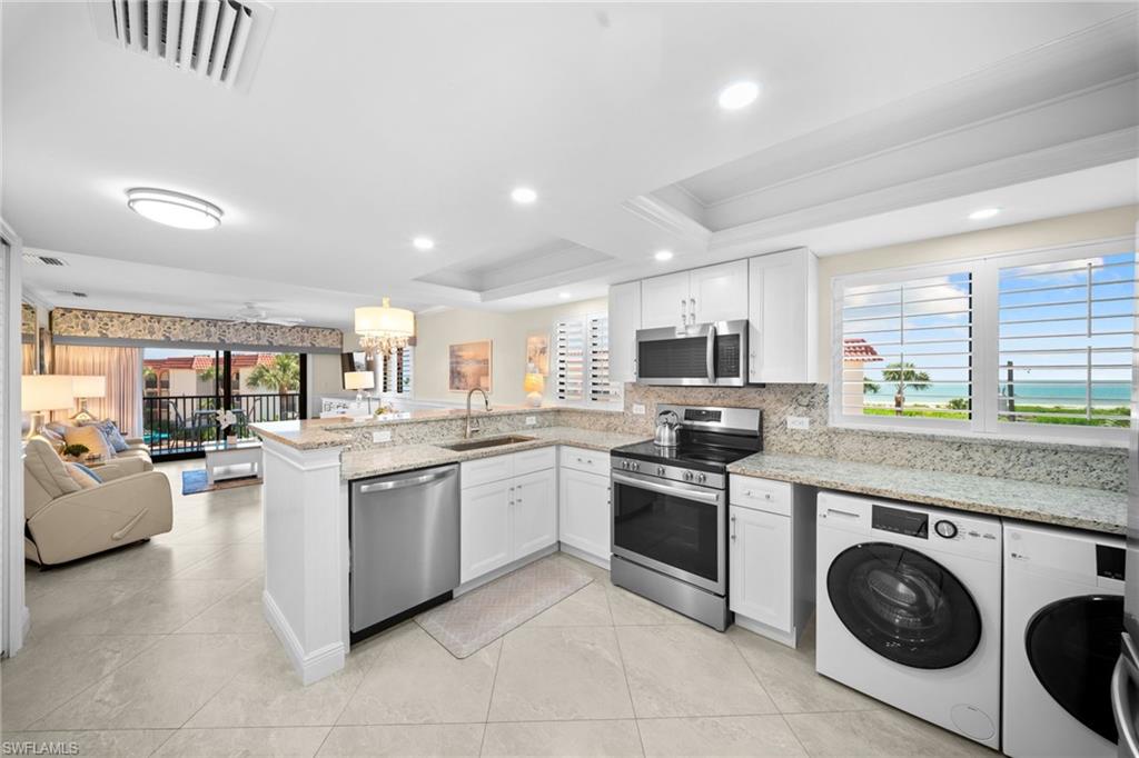 SANDALFOOT CONDOMINIUM - Residential
