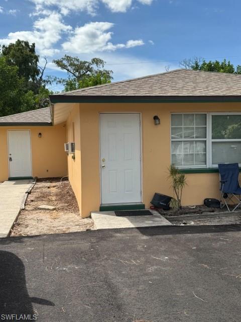 Good condition Duplex, Here is your opportunity to acquire a cash-flowing income-producing duplex. Option to Owner occupy. Perfect for investors looking for multi-unit rental property. Immediate stable rental income with upside. Located just minutes from shopping, dining, and public transit. Both units are well maintained. NEW ROOF IN 2024 reducing future capital improvement costs. Tenants pay both water and electric. This property is ideal for investors seeking a low-maintenance asset in a high-demand rental area.
Also for sale MLS # 2026033338 and MLS # 2026036214 buy it in a bundle to increase cash flow.
PID # 11-45-24-06-00029.0140