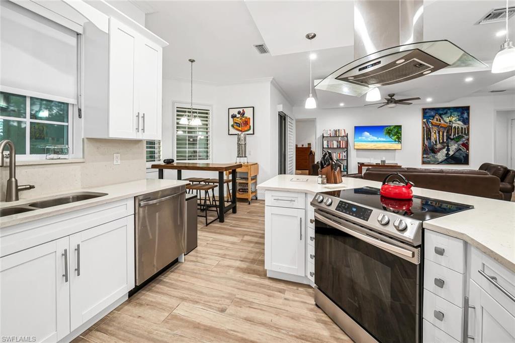 GOLDEN GATE ESTATES - Residential