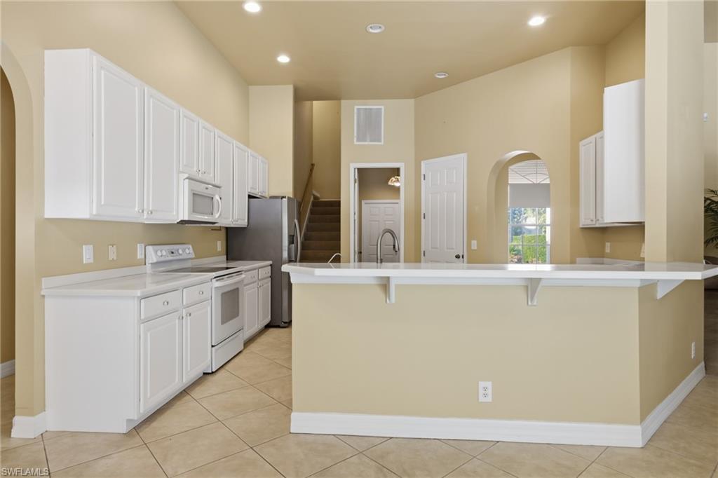 MEADOWBROOK - Residential