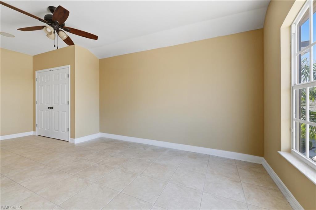 MEADOWBROOK - Residential