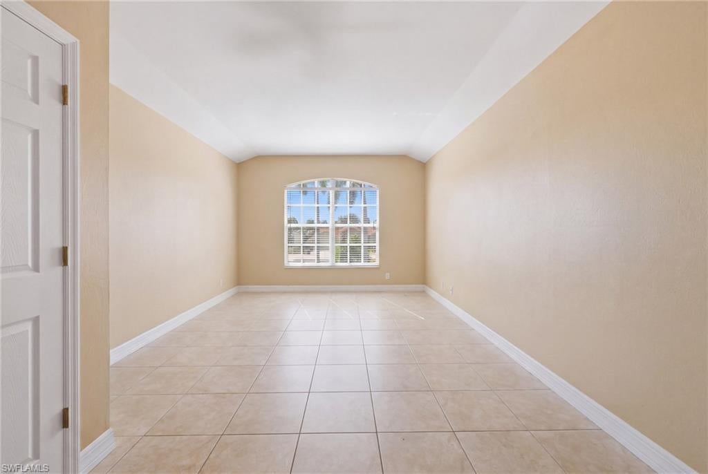 MEADOWBROOK - Residential