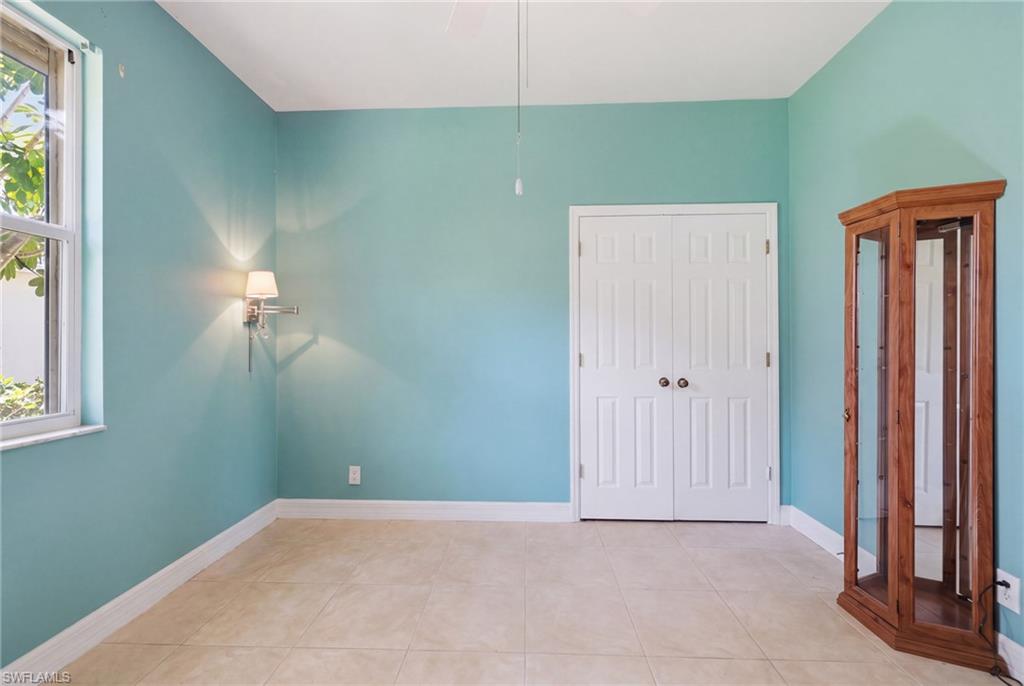MEADOWBROOK - Residential