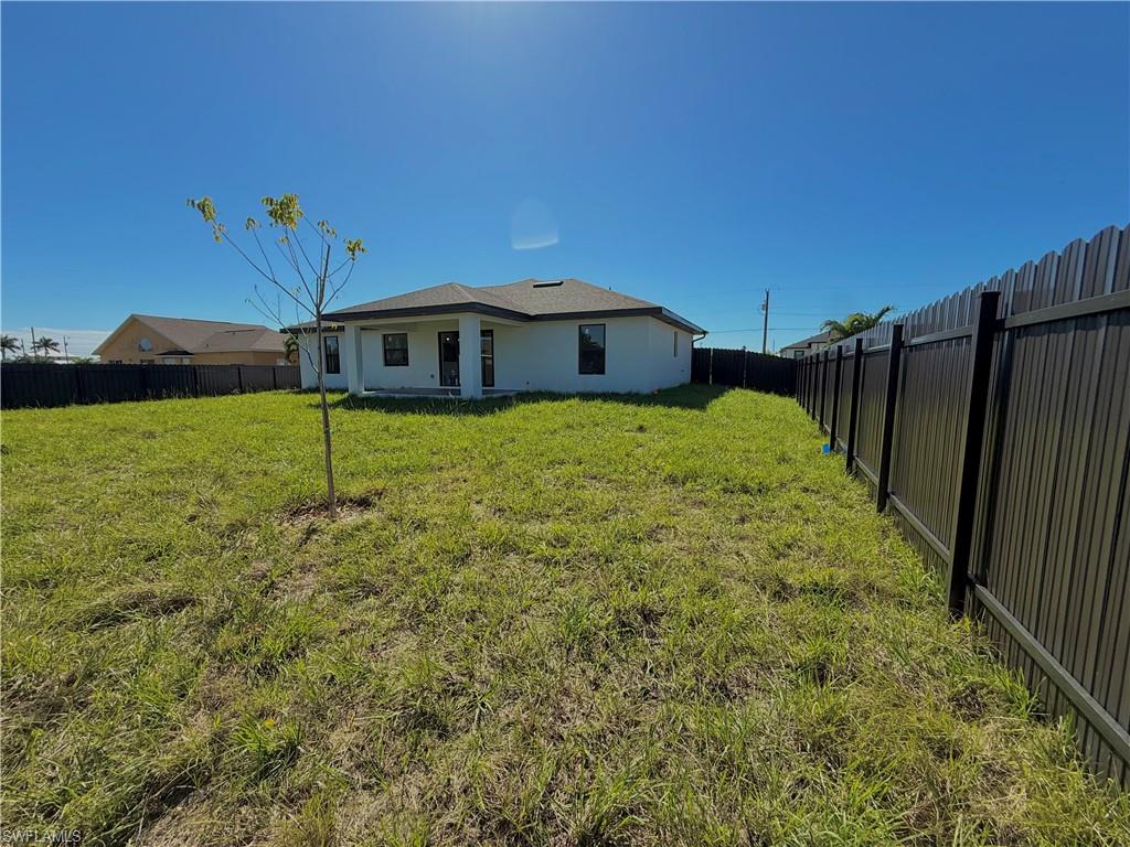 CAPE CORAL - Residential