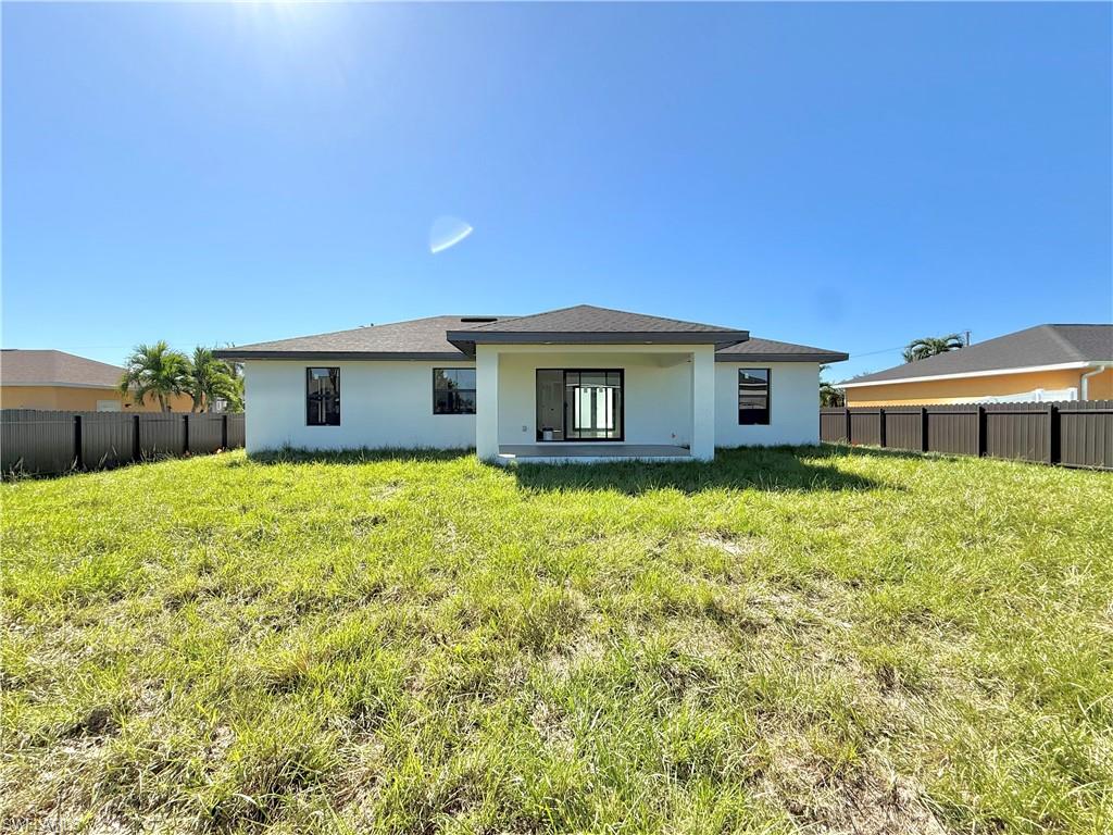 CAPE CORAL - Residential
