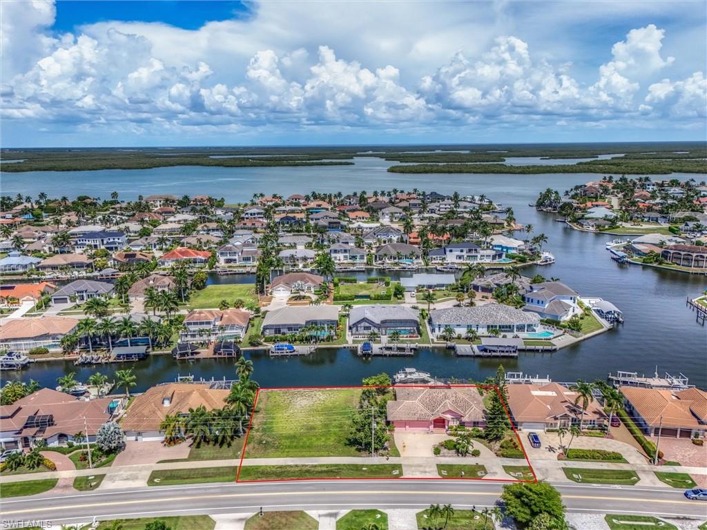 MARCO ISLAND - Land