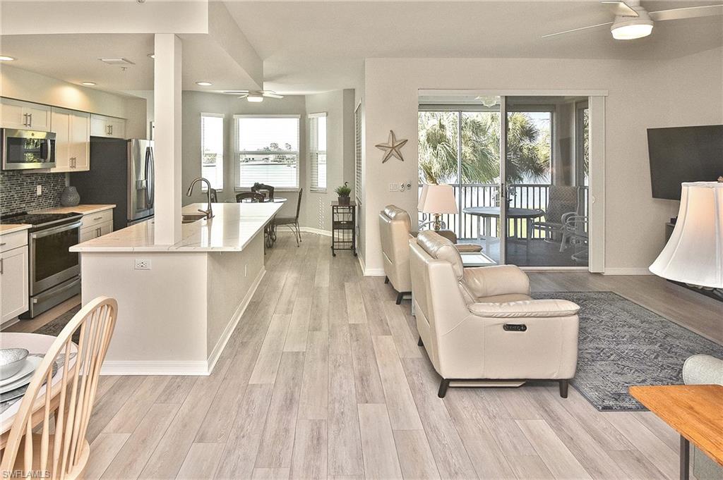 LAKESIDE GREEN - Residential
