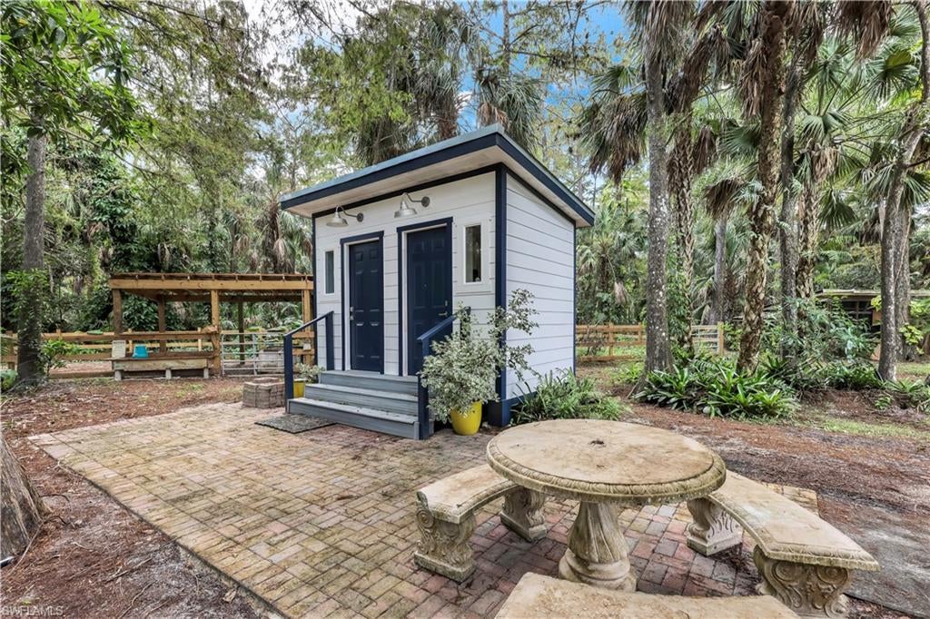 LOGAN WOODS - Residential