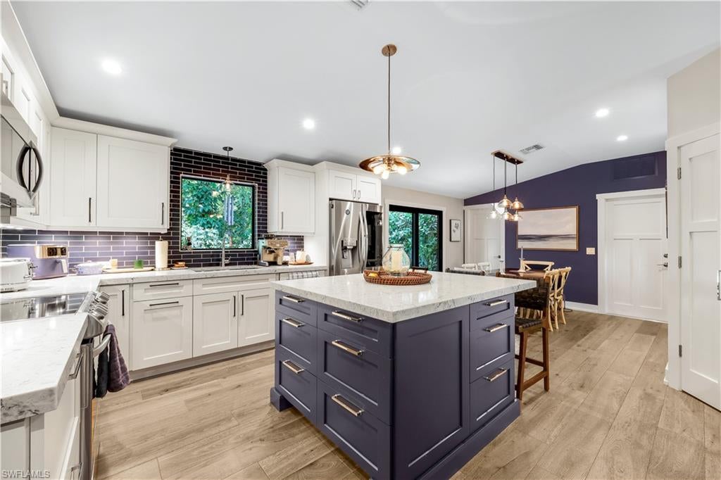 LOGAN WOODS - Residential