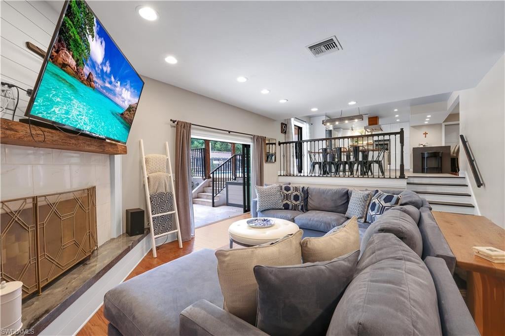 LOGAN WOODS - Residential