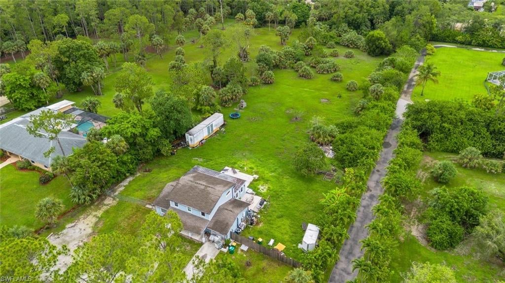 COLLIER WOODS - Land
