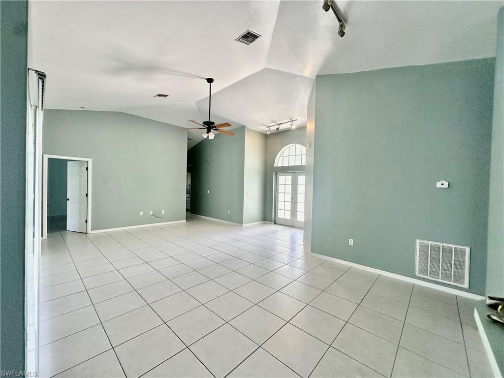 SAN CARLOS PARK - Residential Lease