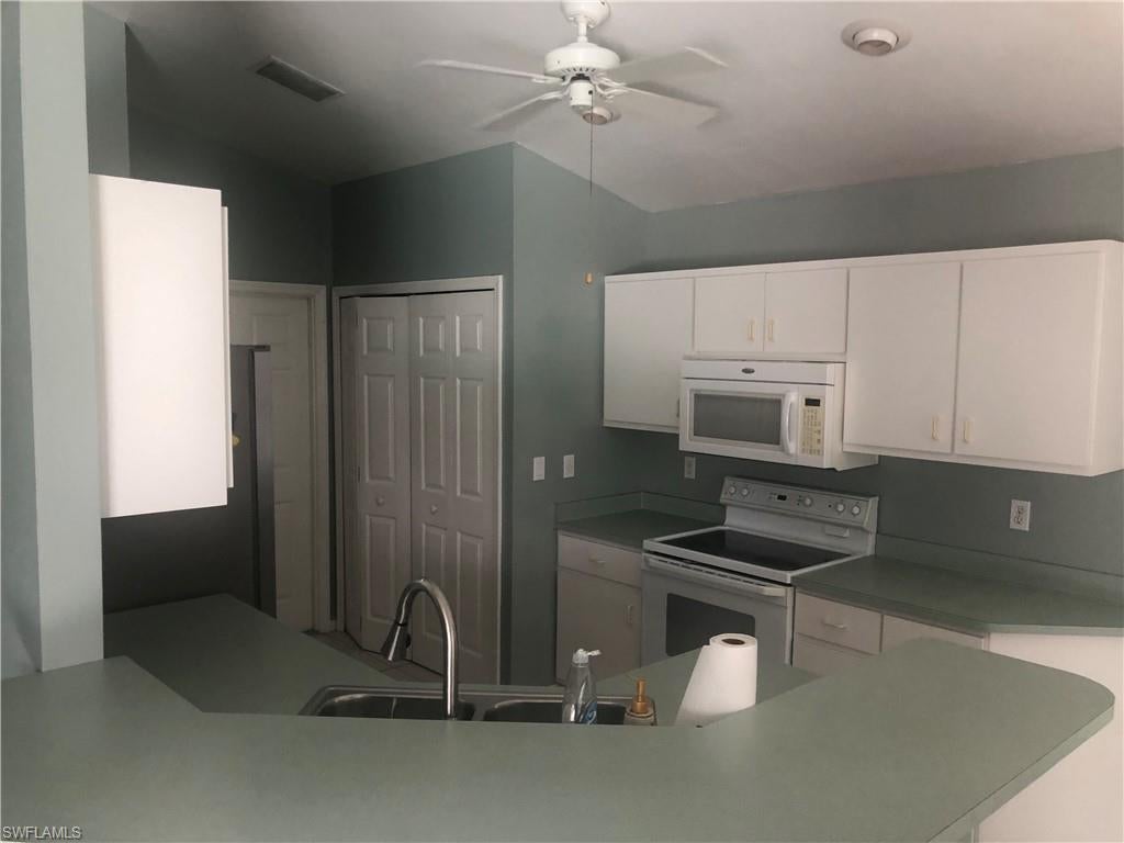 SAN CARLOS PARK - Residential Lease
