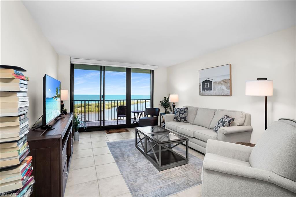 SOUTH SEAS - Residential