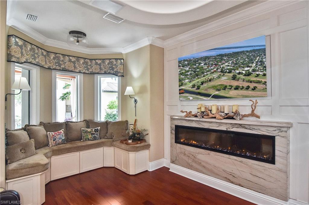 RIVERSIDE - Residential
