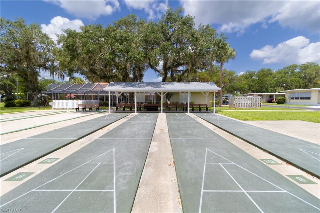 OAK PARK VILLAGE CO-OP INC - Residential