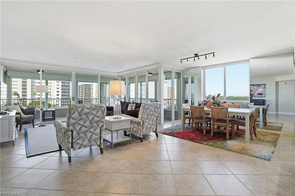 GULF BREEZE AT VANDERBILT - Residential