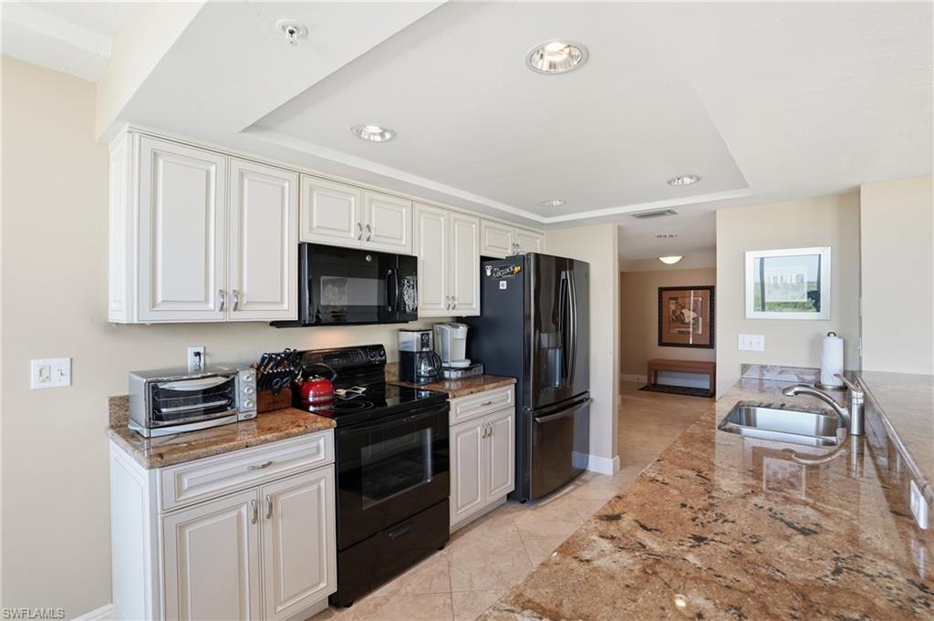 GULF BREEZE AT VANDERBILT - Residential