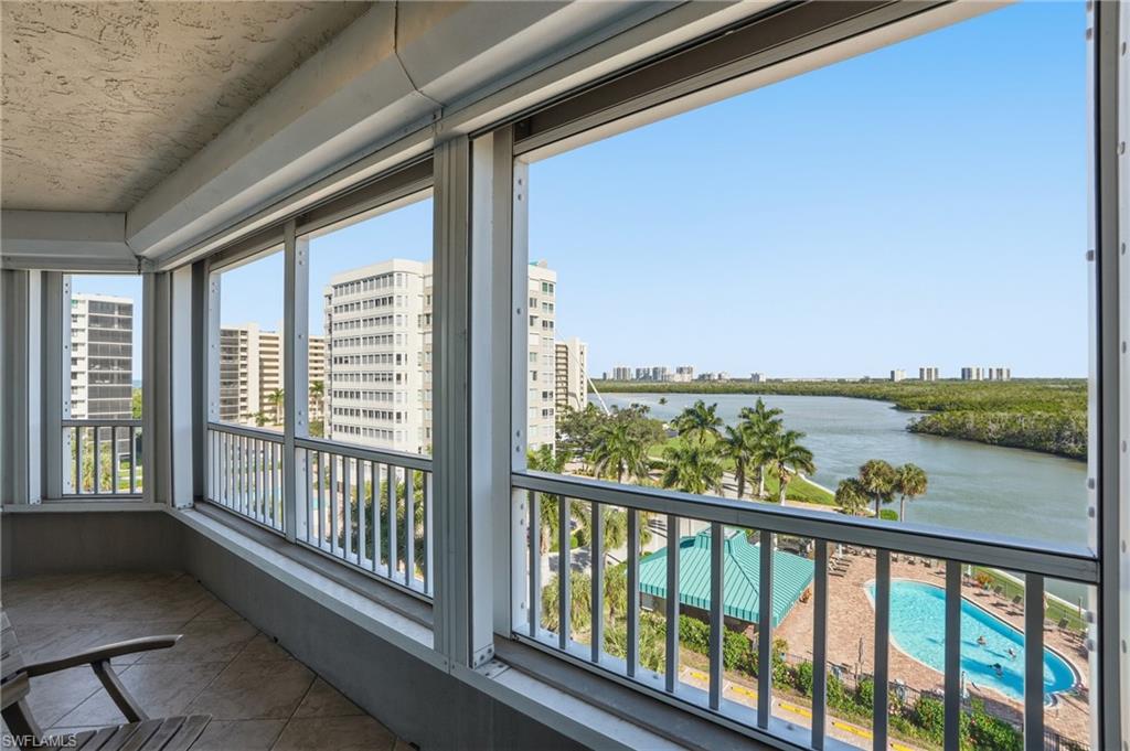 GULF BREEZE AT VANDERBILT - Residential