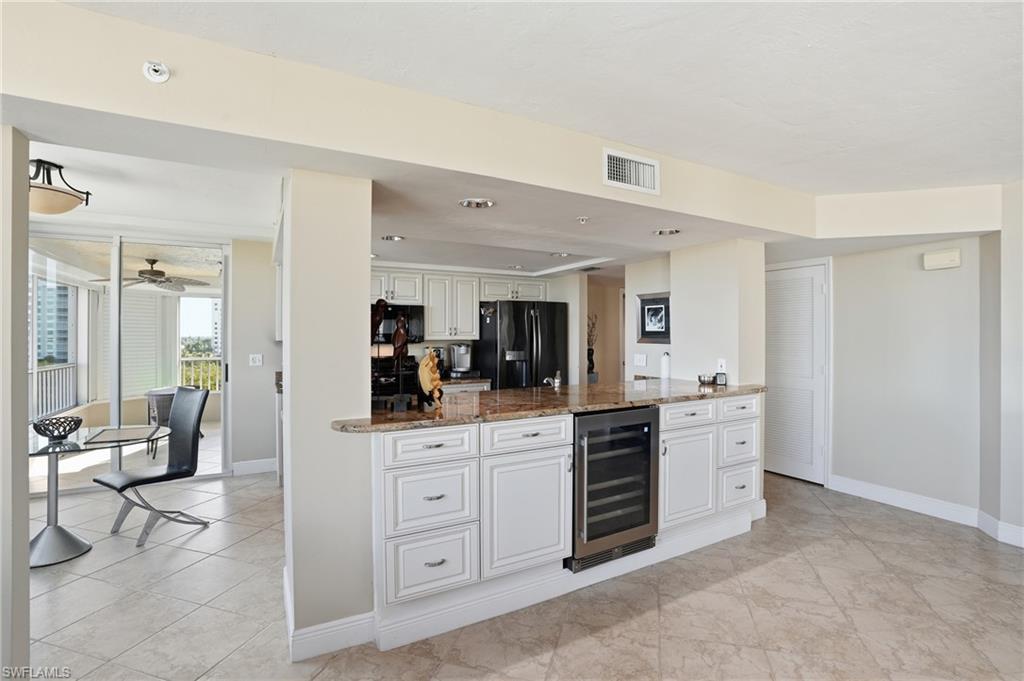 GULF BREEZE AT VANDERBILT - Residential