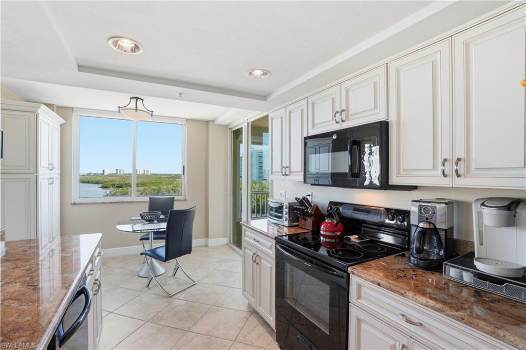 GULF BREEZE AT VANDERBILT - Residential