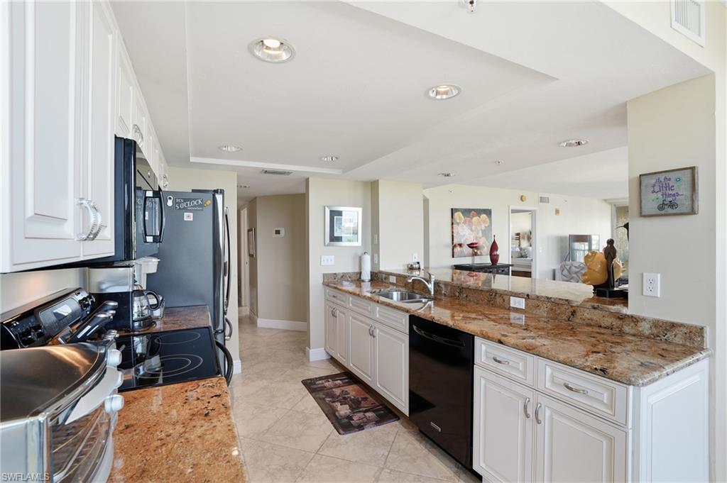 GULF BREEZE AT VANDERBILT - Residential