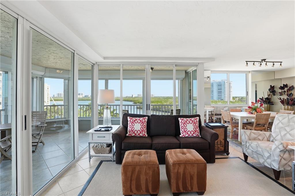 GULF BREEZE AT VANDERBILT - Residential