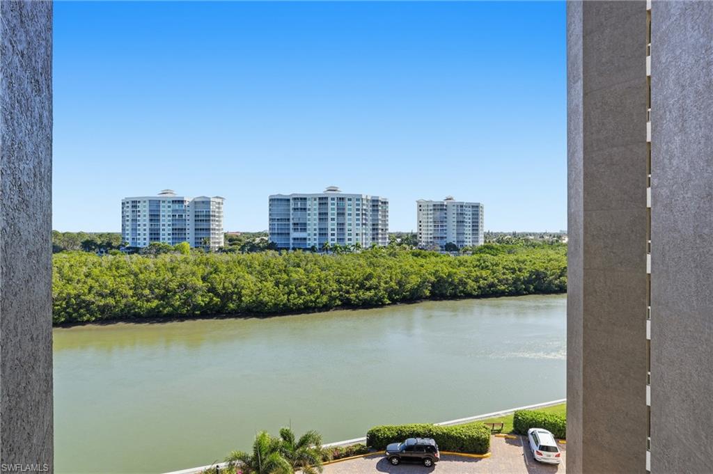 GULF BREEZE AT VANDERBILT - Residential
