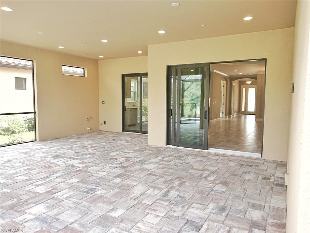 PEBBLE POINTE - Residential