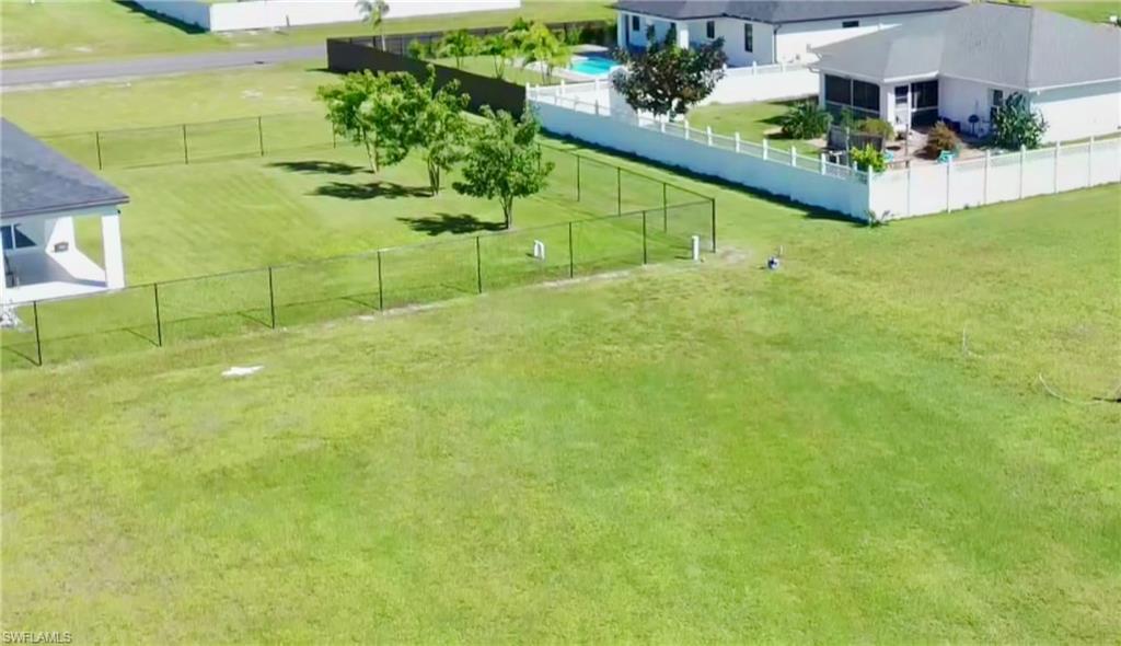 CAPE CORAL - Land