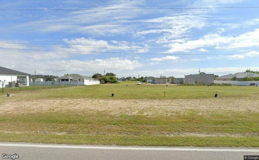 Your new home site awaits! NO owls, NO turtles and completely CLEARED. This home site is surrounded by new homes in a highly desired area of Cape Coral. 
This is a TRIPLE lot giving you all the room needed for your gorgeous new home, with space for a 3 car garage and a pool!
