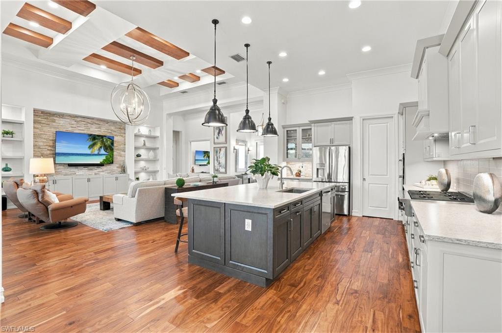 ISLES OF COLLIER PRESERVE - Residential