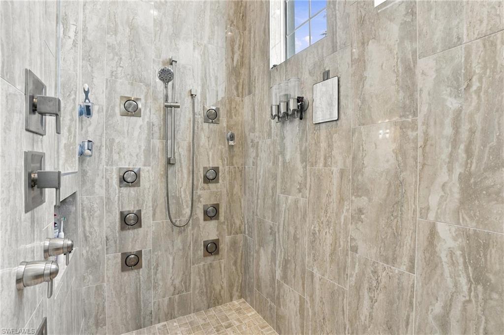 ISLES OF COLLIER PRESERVE - Residential