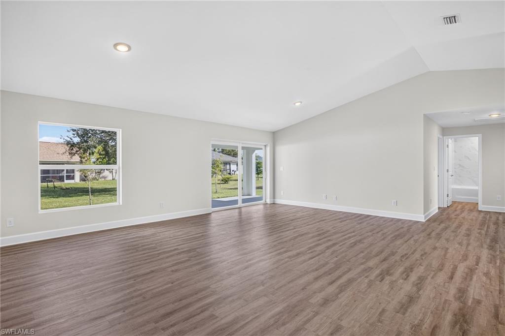 CAPE CORAL - Residential