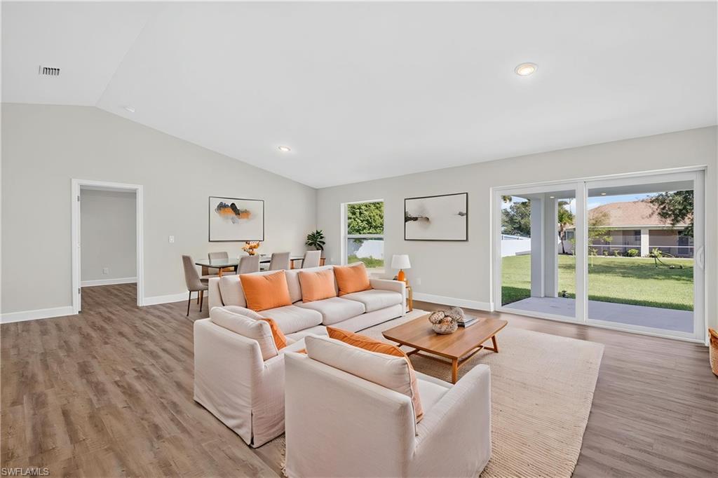 CAPE CORAL - Residential