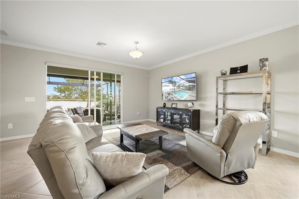 TRAILS EDGE - Residential Lease